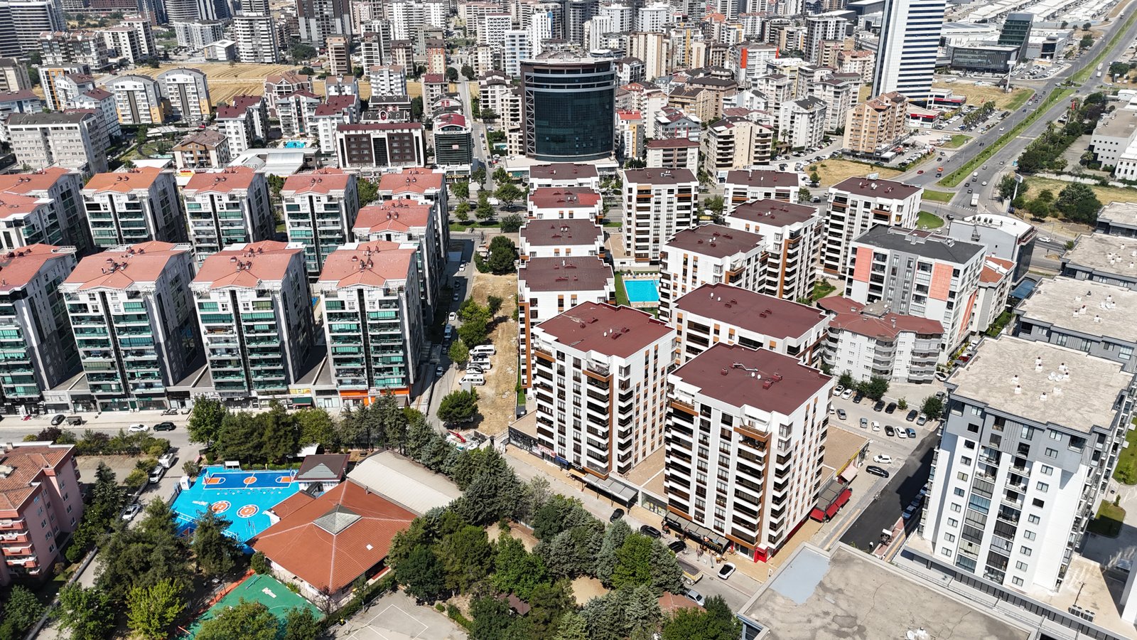 YNG ALTIN Ataevler Bulvar Park Evleri'nde Prestijli 3+1 Yaşam